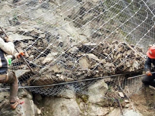 安全防護網主動與被動 安全防護網主動與被動